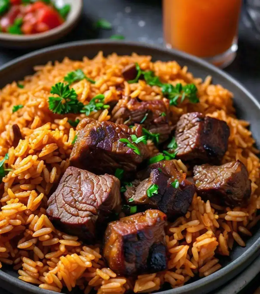 Jollof rice, beef & plantain or chips